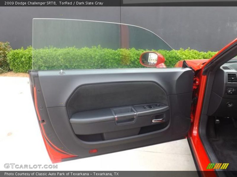 TorRed / Dark Slate Gray 2009 Dodge Challenger SRT8