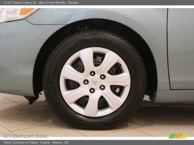 Aloe Green Metallic / Bisque 2010 Toyota Camry LE