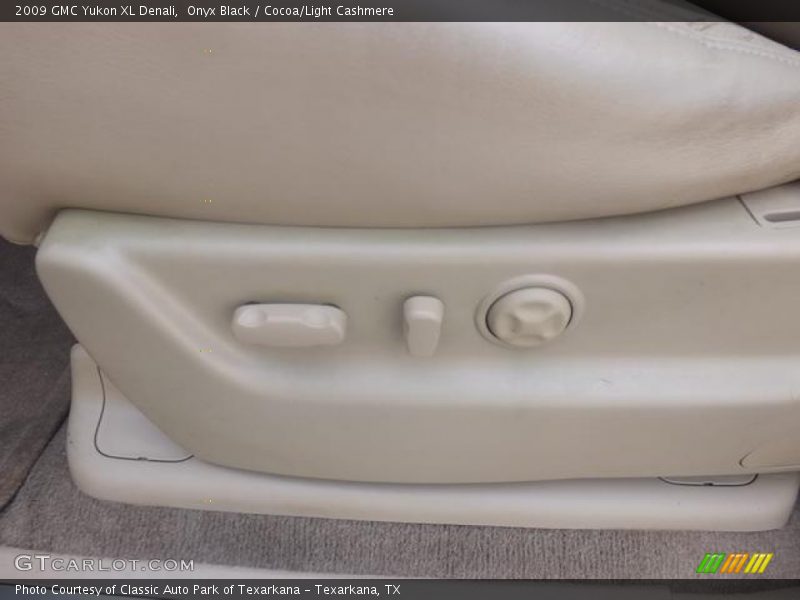 Onyx Black / Cocoa/Light Cashmere 2009 GMC Yukon XL Denali