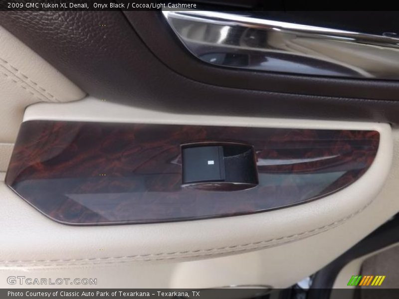 Onyx Black / Cocoa/Light Cashmere 2009 GMC Yukon XL Denali