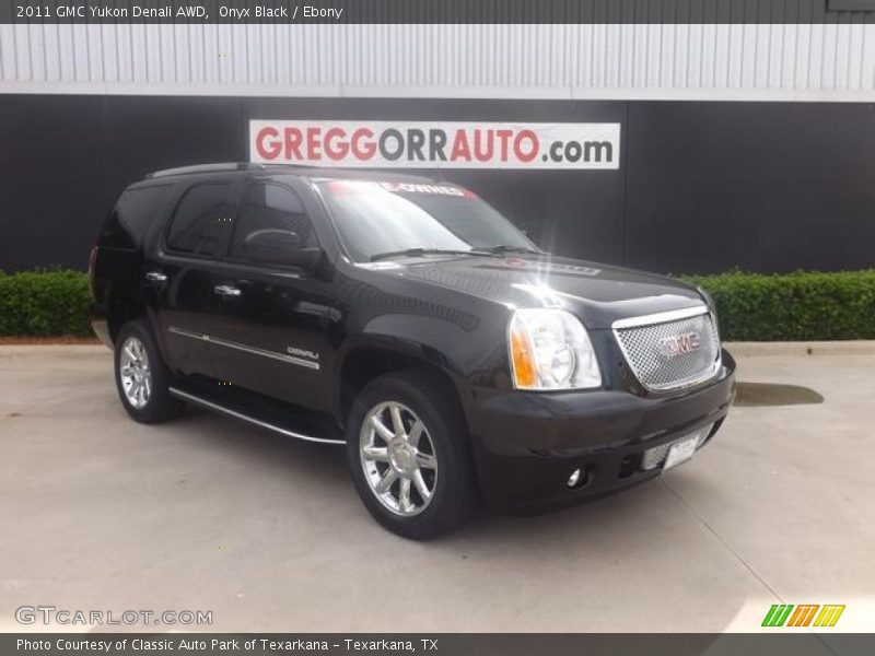 Onyx Black / Ebony 2011 GMC Yukon Denali AWD