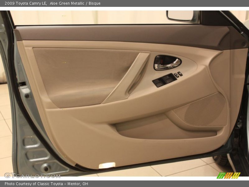 Aloe Green Metallic / Bisque 2009 Toyota Camry LE