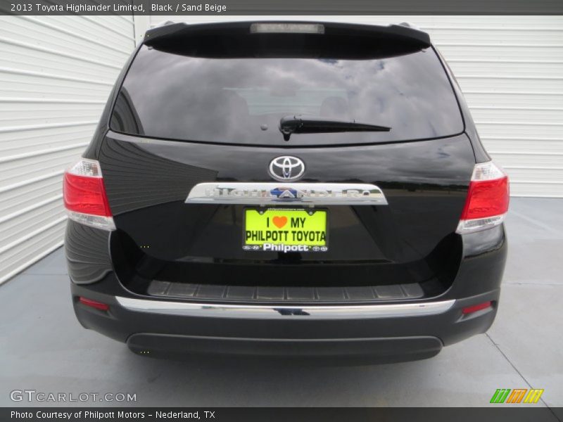 Black / Sand Beige 2013 Toyota Highlander Limited