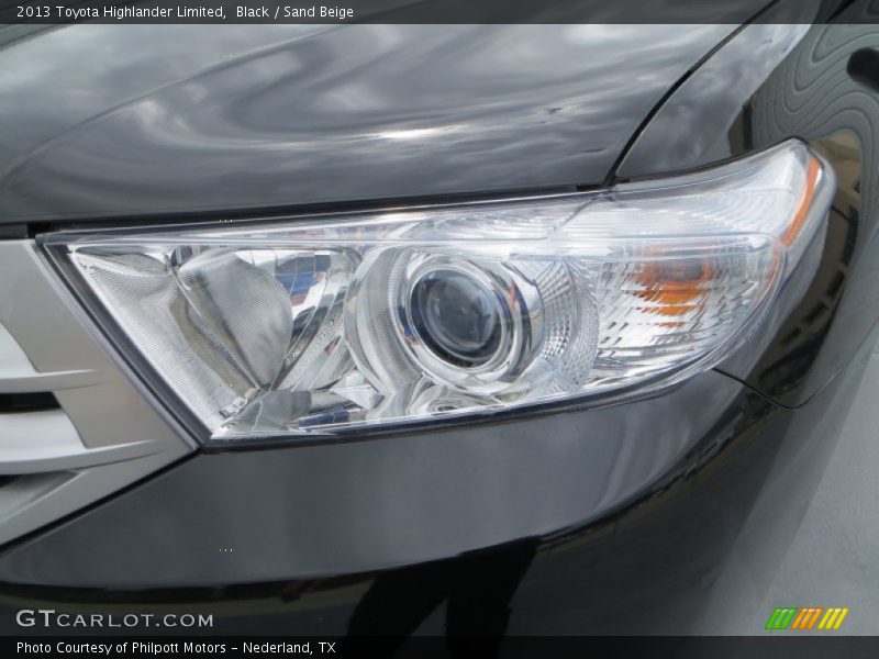 Black / Sand Beige 2013 Toyota Highlander Limited