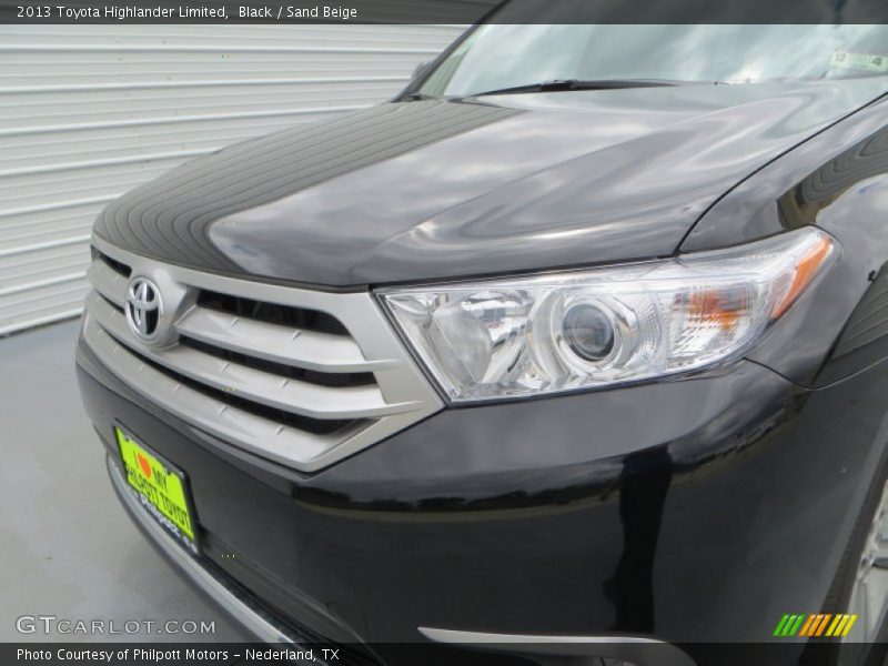 Black / Sand Beige 2013 Toyota Highlander Limited