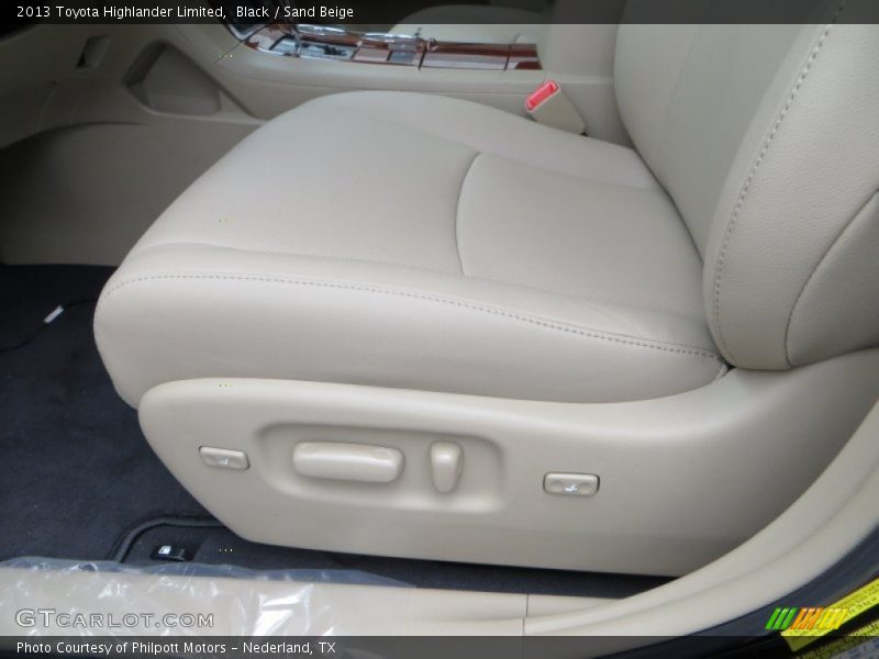 Black / Sand Beige 2013 Toyota Highlander Limited