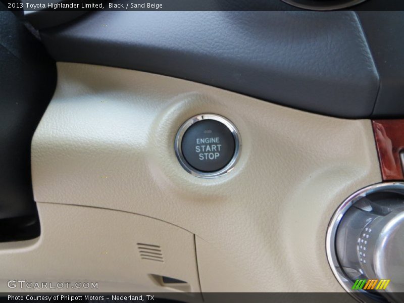 Black / Sand Beige 2013 Toyota Highlander Limited