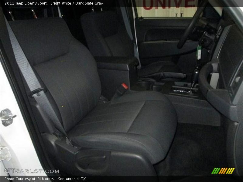 Bright White / Dark Slate Gray 2011 Jeep Liberty Sport