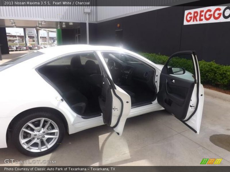 Pearl White / Charcoal 2013 Nissan Maxima 3.5 S