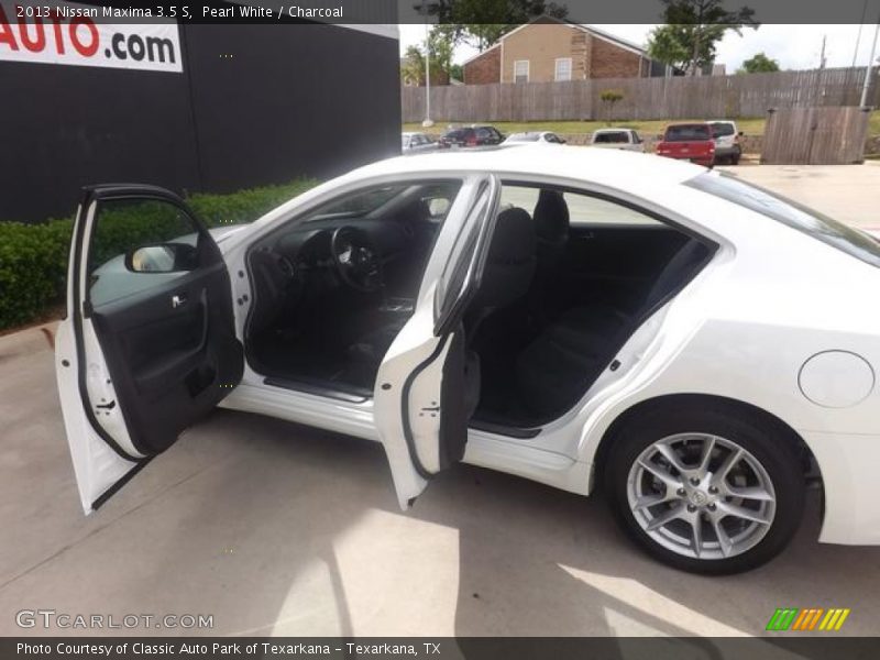 Pearl White / Charcoal 2013 Nissan Maxima 3.5 S