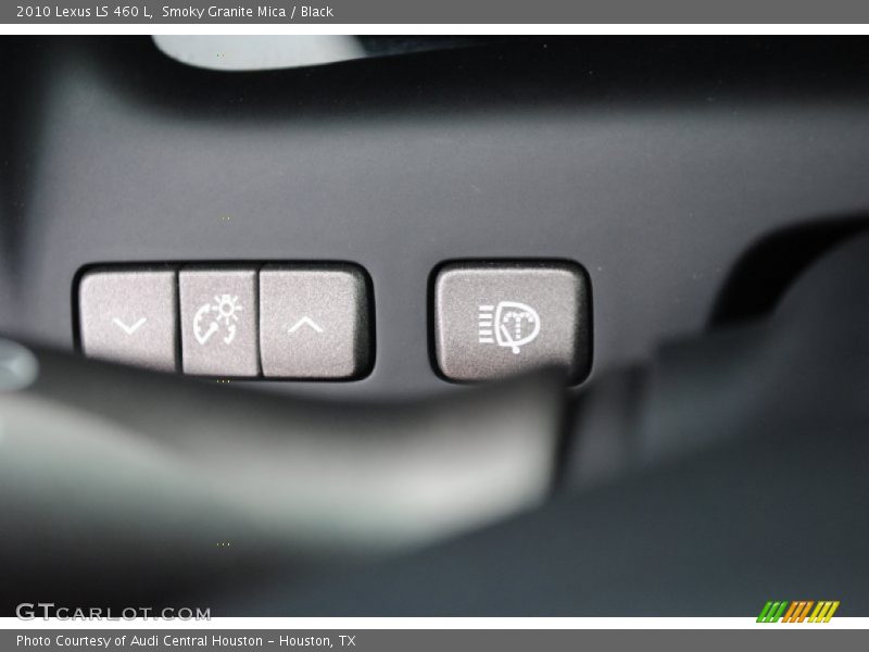 Controls of 2010 LS 460 L