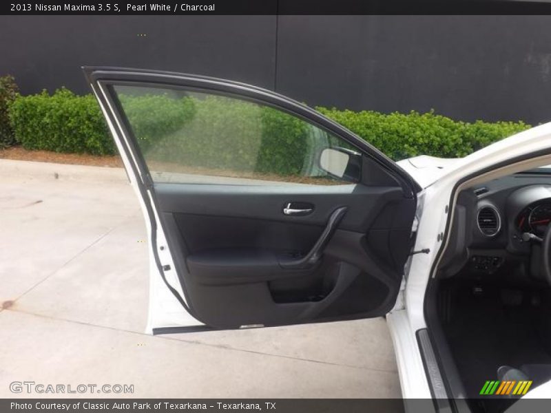 Pearl White / Charcoal 2013 Nissan Maxima 3.5 S