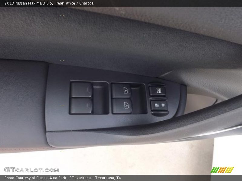 Pearl White / Charcoal 2013 Nissan Maxima 3.5 S