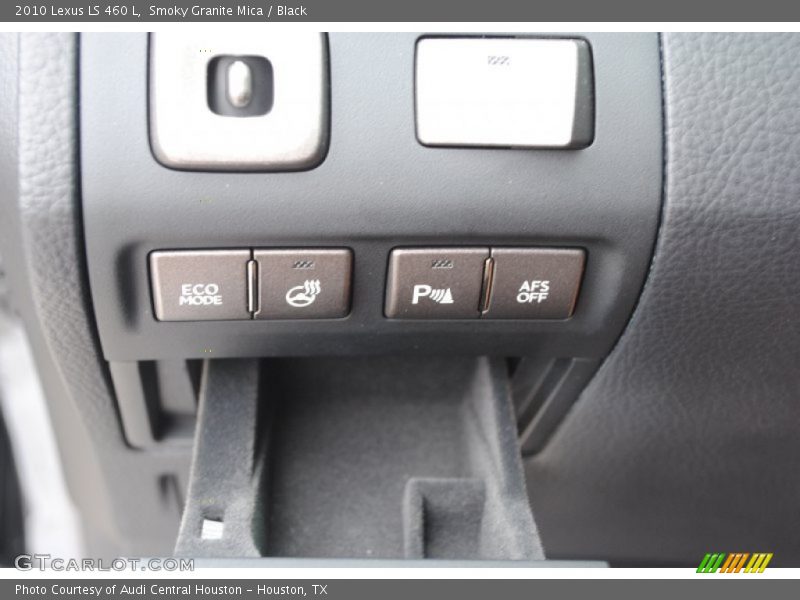 Controls of 2010 LS 460 L