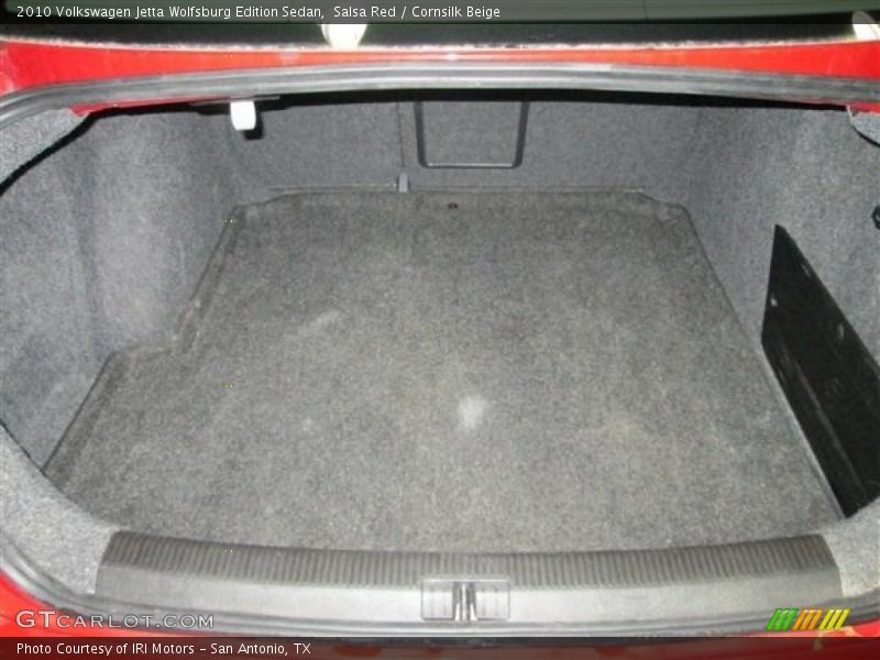 Salsa Red / Cornsilk Beige 2010 Volkswagen Jetta Wolfsburg Edition Sedan