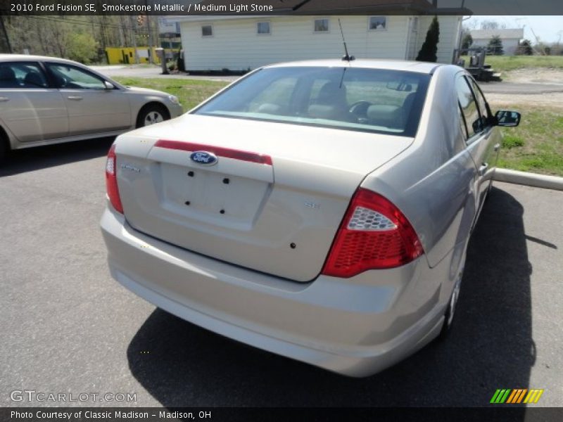 Smokestone Metallic / Medium Light Stone 2010 Ford Fusion SE