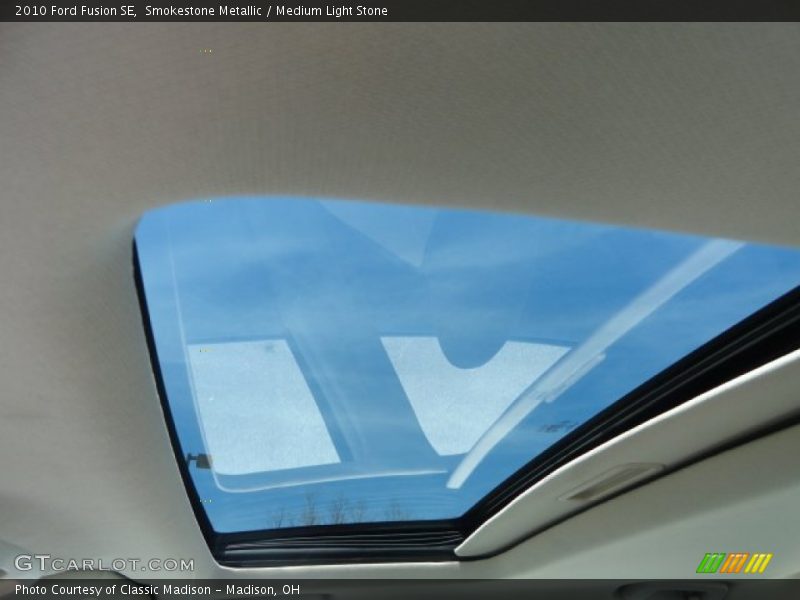 Smokestone Metallic / Medium Light Stone 2010 Ford Fusion SE