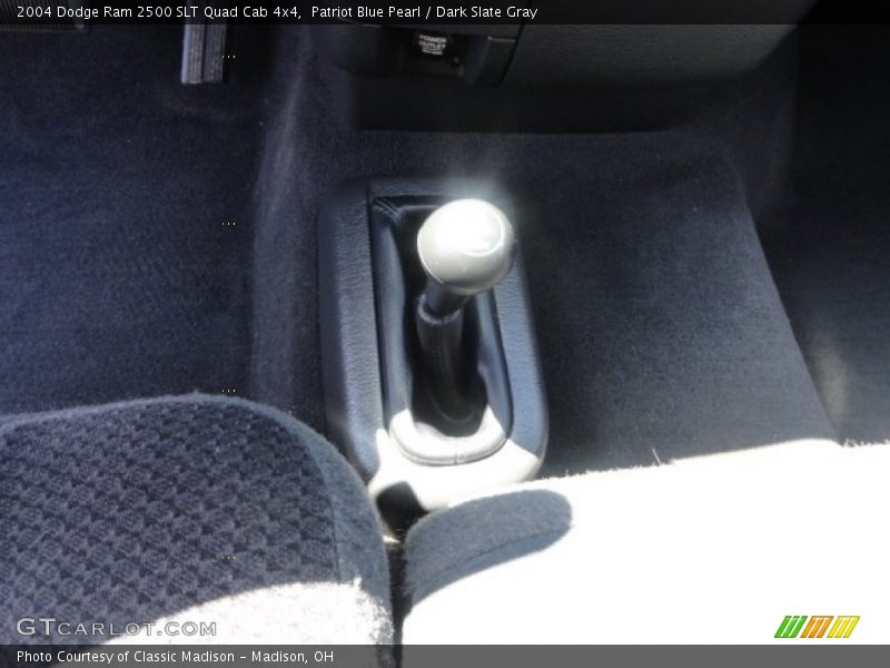 Patriot Blue Pearl / Dark Slate Gray 2004 Dodge Ram 2500 SLT Quad Cab 4x4