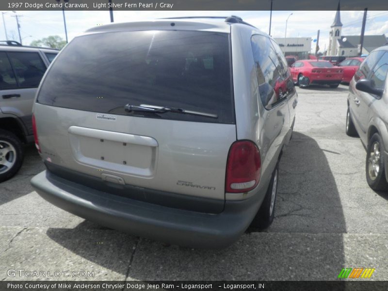 Light Silver Fern Pearl / Gray 1997 Dodge Grand Caravan