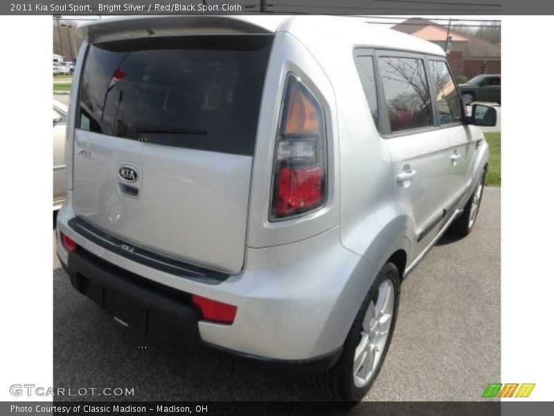 Bright Silver / Red/Black Sport Cloth 2011 Kia Soul Sport