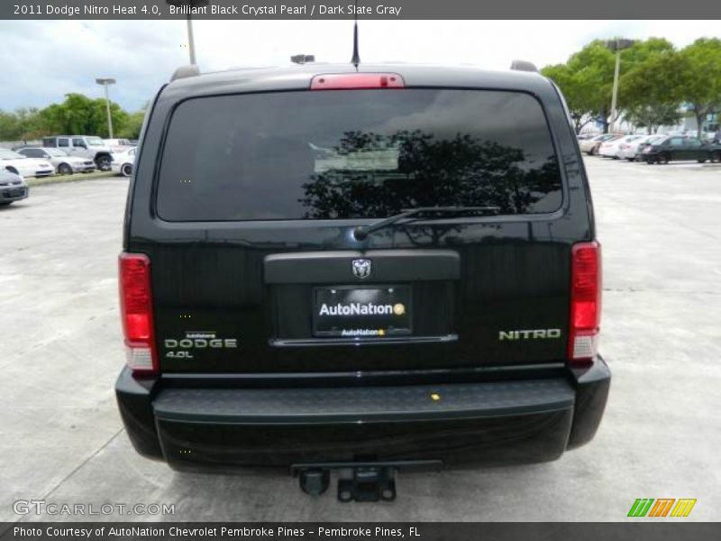 Brilliant Black Crystal Pearl / Dark Slate Gray 2011 Dodge Nitro Heat 4.0