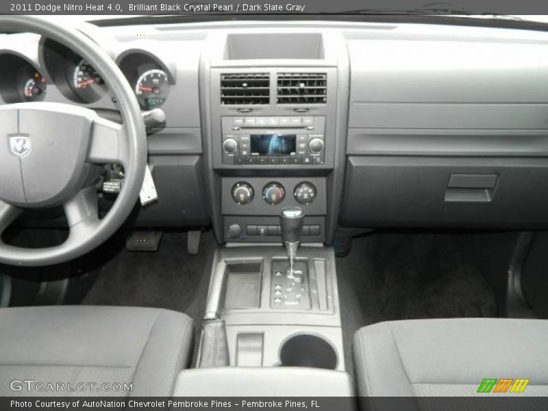 Brilliant Black Crystal Pearl / Dark Slate Gray 2011 Dodge Nitro Heat 4.0