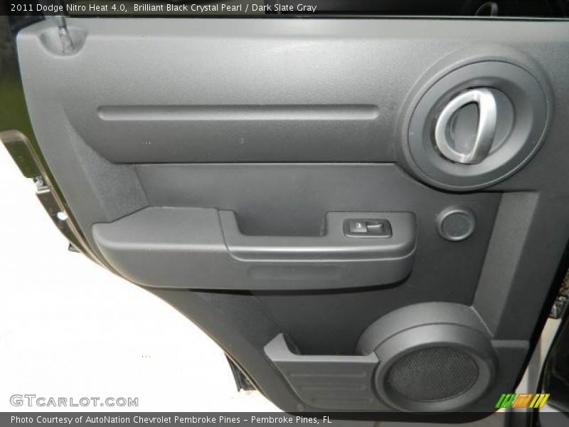 Brilliant Black Crystal Pearl / Dark Slate Gray 2011 Dodge Nitro Heat 4.0