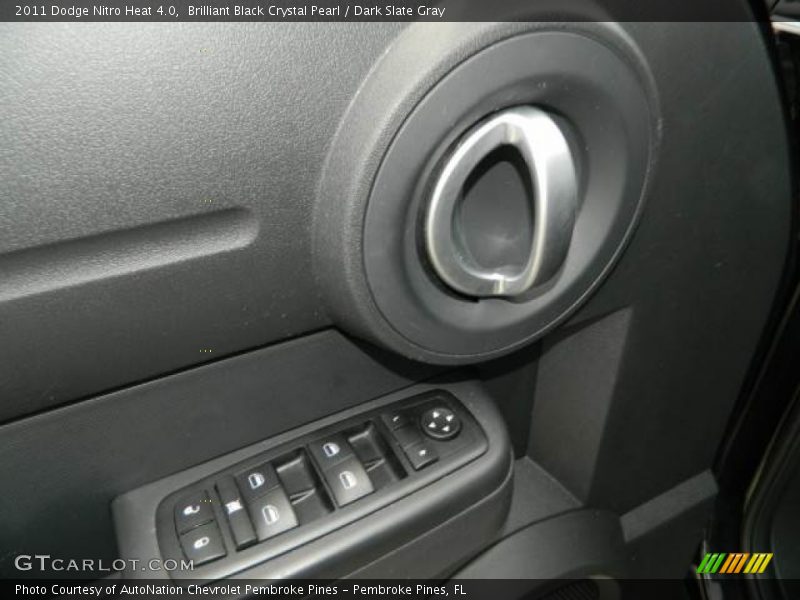 Brilliant Black Crystal Pearl / Dark Slate Gray 2011 Dodge Nitro Heat 4.0