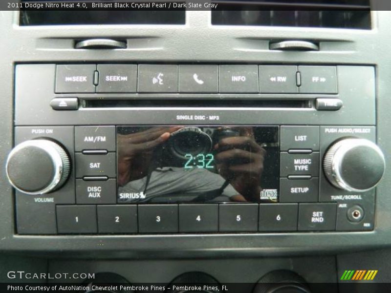 Brilliant Black Crystal Pearl / Dark Slate Gray 2011 Dodge Nitro Heat 4.0