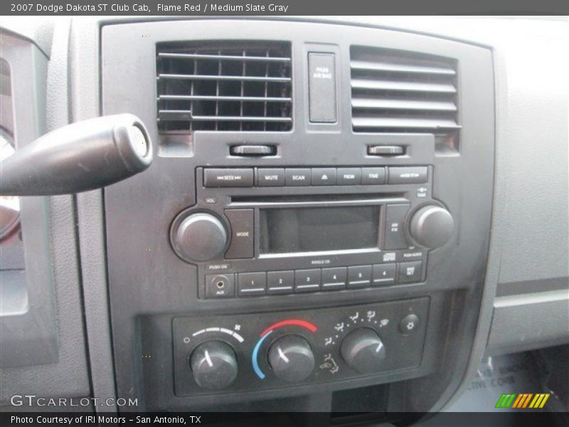 Flame Red / Medium Slate Gray 2007 Dodge Dakota ST Club Cab
