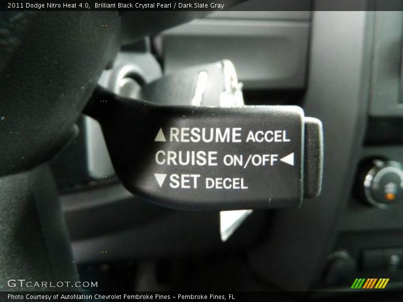 Brilliant Black Crystal Pearl / Dark Slate Gray 2011 Dodge Nitro Heat 4.0