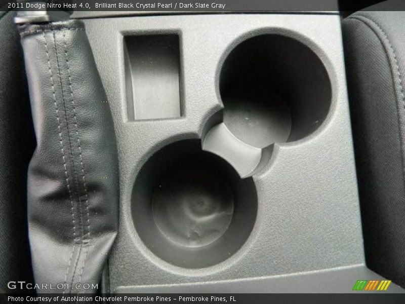 Brilliant Black Crystal Pearl / Dark Slate Gray 2011 Dodge Nitro Heat 4.0