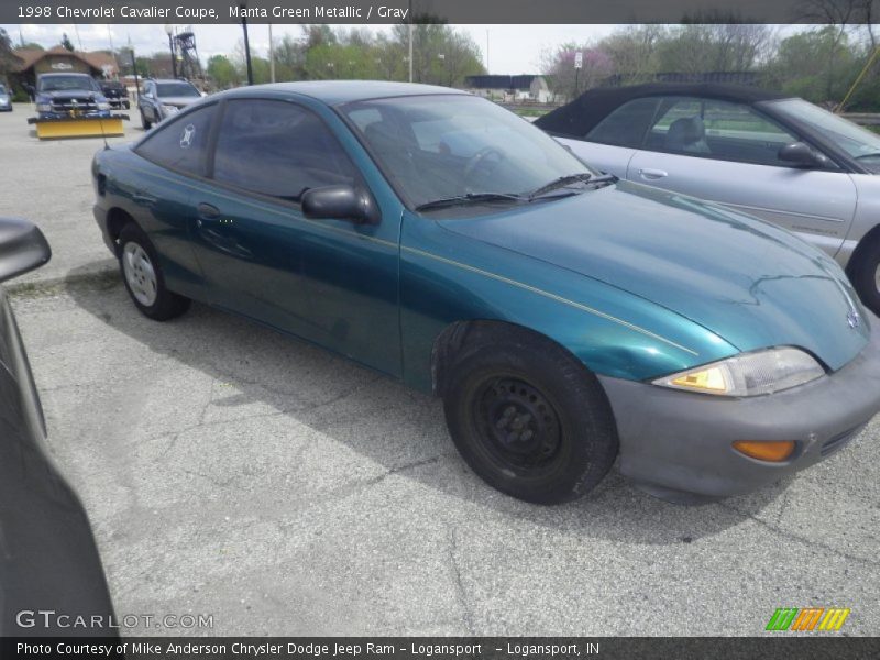 Manta Green Metallic / Gray 1998 Chevrolet Cavalier Coupe