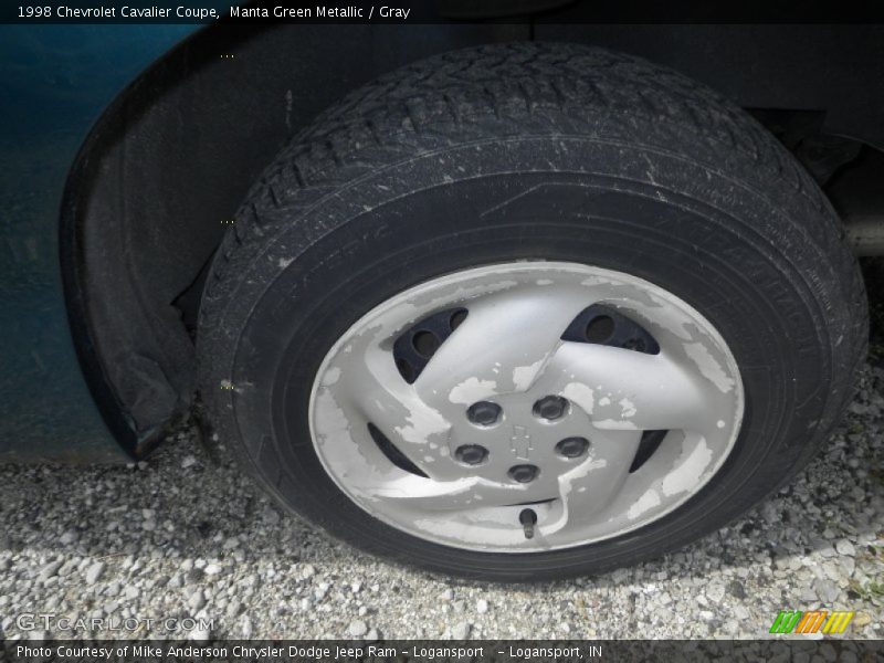 Manta Green Metallic / Gray 1998 Chevrolet Cavalier Coupe