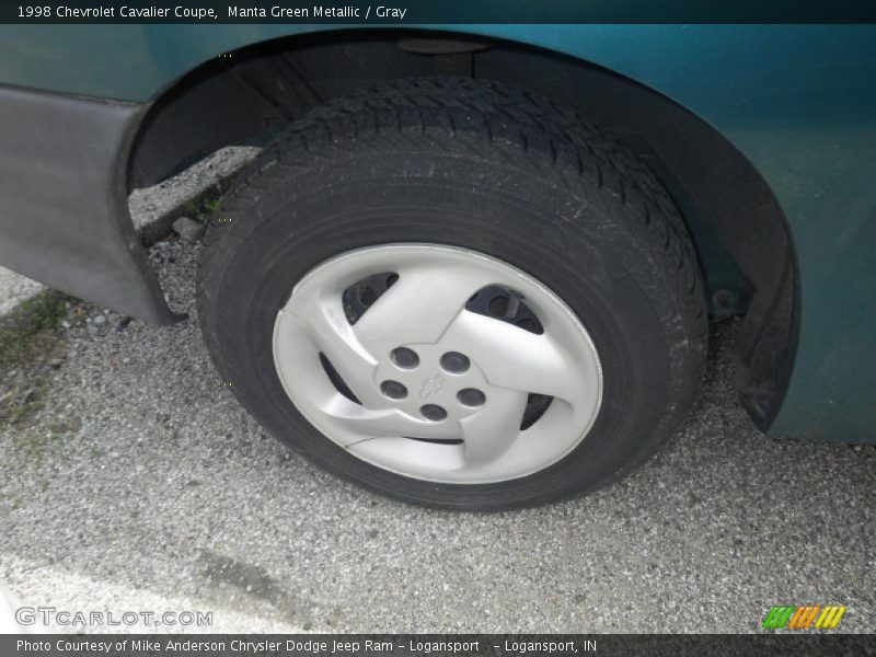Manta Green Metallic / Gray 1998 Chevrolet Cavalier Coupe