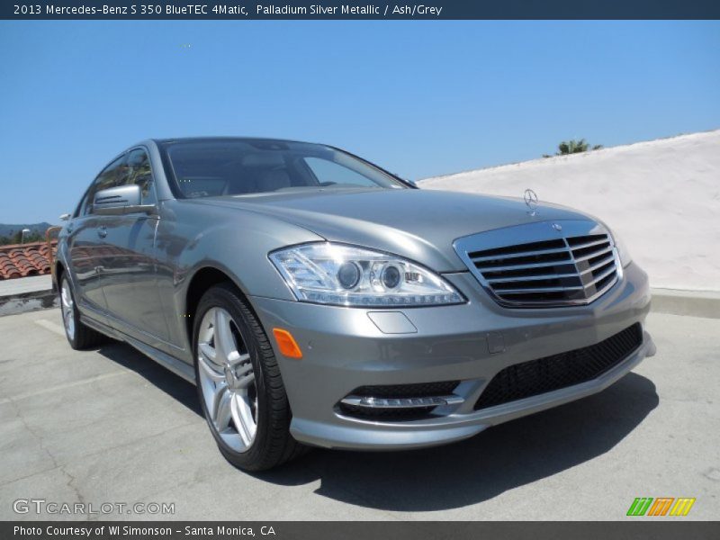 Front 3/4 View of 2013 S 350 BlueTEC 4Matic