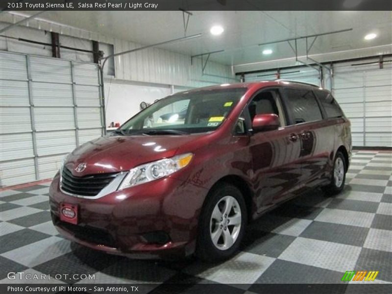 Salsa Red Pearl / Light Gray 2013 Toyota Sienna LE