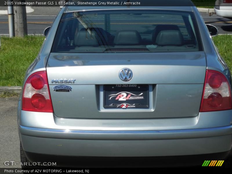 Stonehenge Grey Metallic / Anthracite 2005 Volkswagen Passat GLS 1.8T Sedan