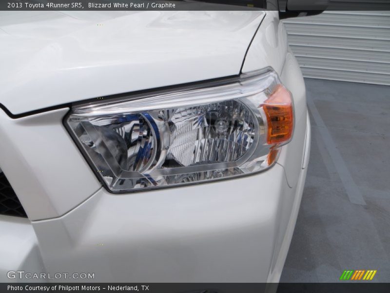 Blizzard White Pearl / Graphite 2013 Toyota 4Runner SR5