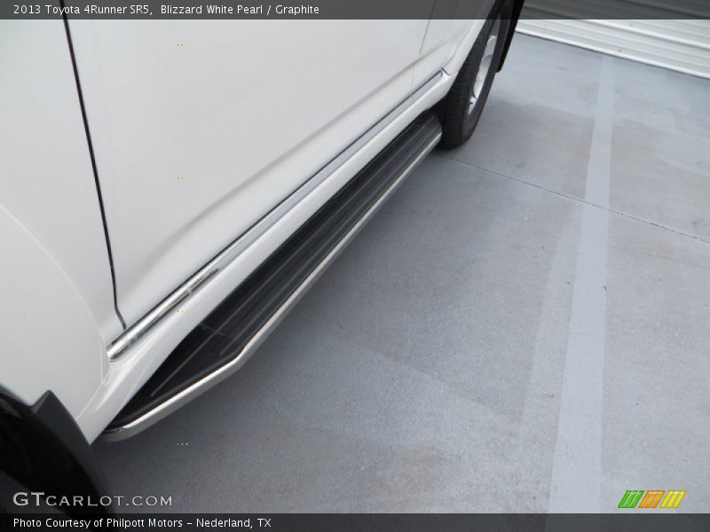 Blizzard White Pearl / Graphite 2013 Toyota 4Runner SR5