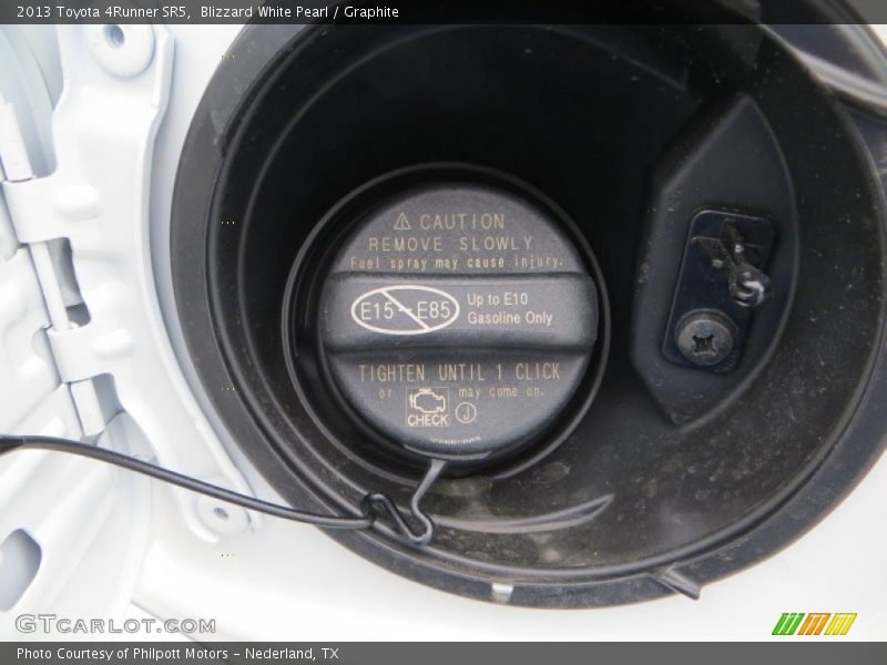 Blizzard White Pearl / Graphite 2013 Toyota 4Runner SR5