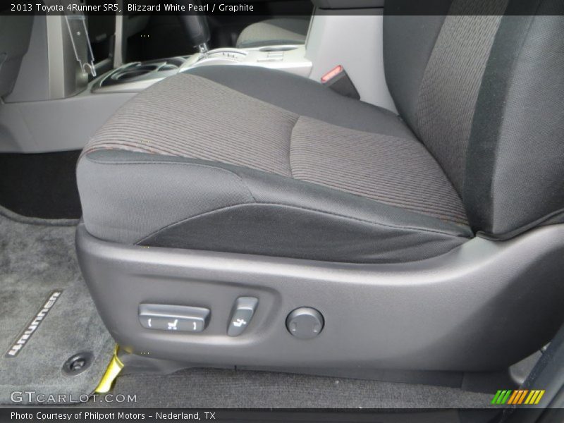 Blizzard White Pearl / Graphite 2013 Toyota 4Runner SR5