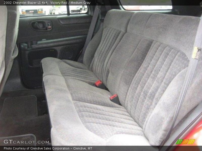 Victory Red / Medium Gray 2002 Chevrolet Blazer LS 4x4