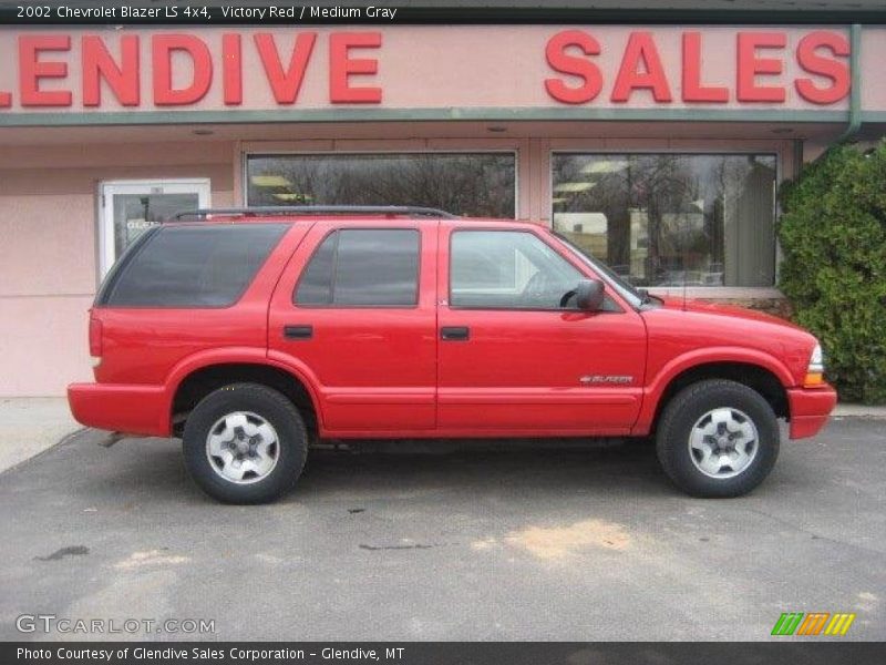 Victory Red / Medium Gray 2002 Chevrolet Blazer LS 4x4