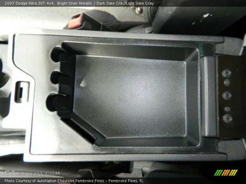 Bright Silver Metallic / Dark Slate Gray/Light Slate Gray 2007 Dodge Nitro SXT 4x4