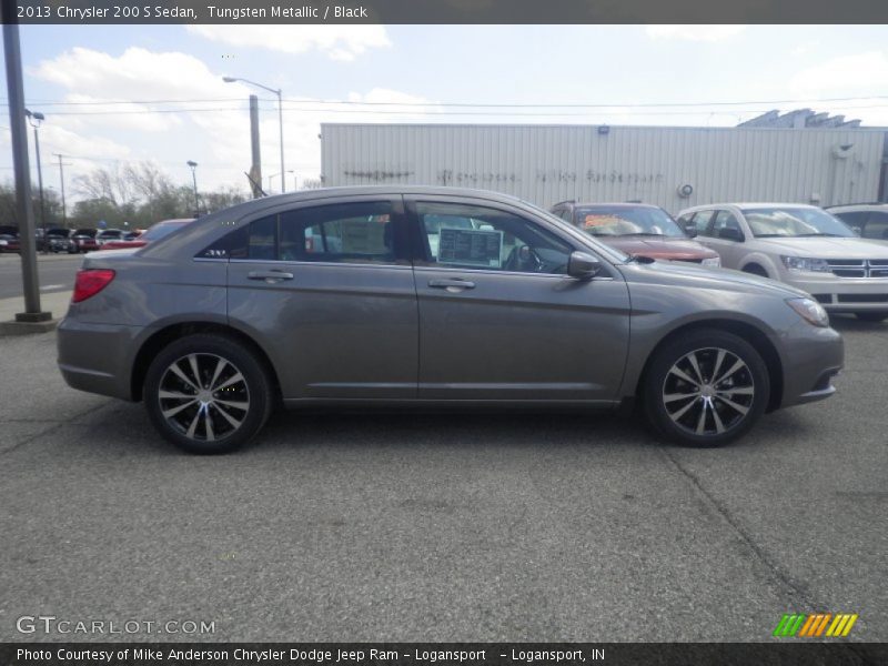 Tungsten Metallic / Black 2013 Chrysler 200 S Sedan