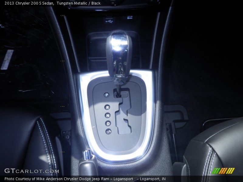 Tungsten Metallic / Black 2013 Chrysler 200 S Sedan