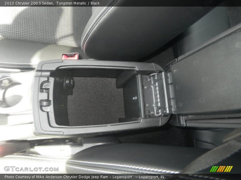 Tungsten Metallic / Black 2013 Chrysler 200 S Sedan