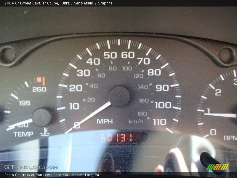 Ultra Silver Metallic / Graphite 2004 Chevrolet Cavalier Coupe