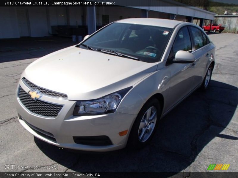 Champagne Silver Metallic / Jet Black 2013 Chevrolet Cruze LT